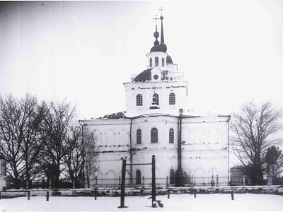 Первые фото храма (1924 г.)
